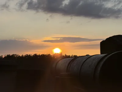 Vi njöt av en fantastisk solnedgång vid ställplatsen i Notvikstornet